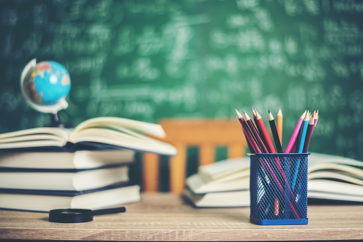 Stop the Playlist Junk: Build Authority with Structured Series
